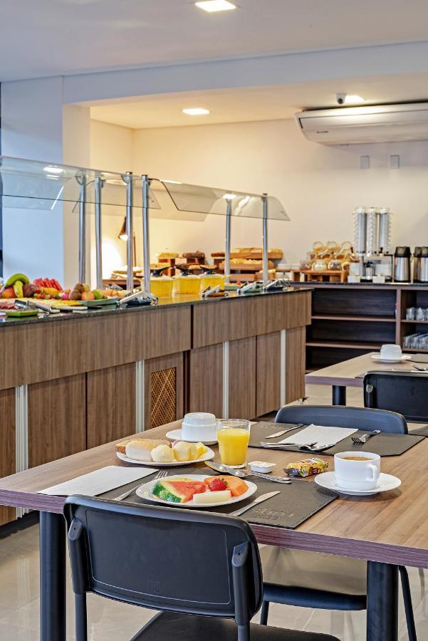 Slim Guarapuava Hotel ภายนอก รูปภาพ