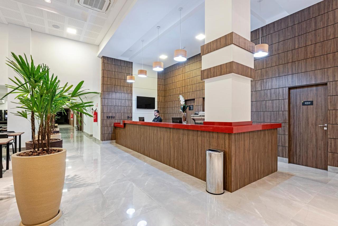 Slim Guarapuava Hotel ภายนอก รูปภาพ