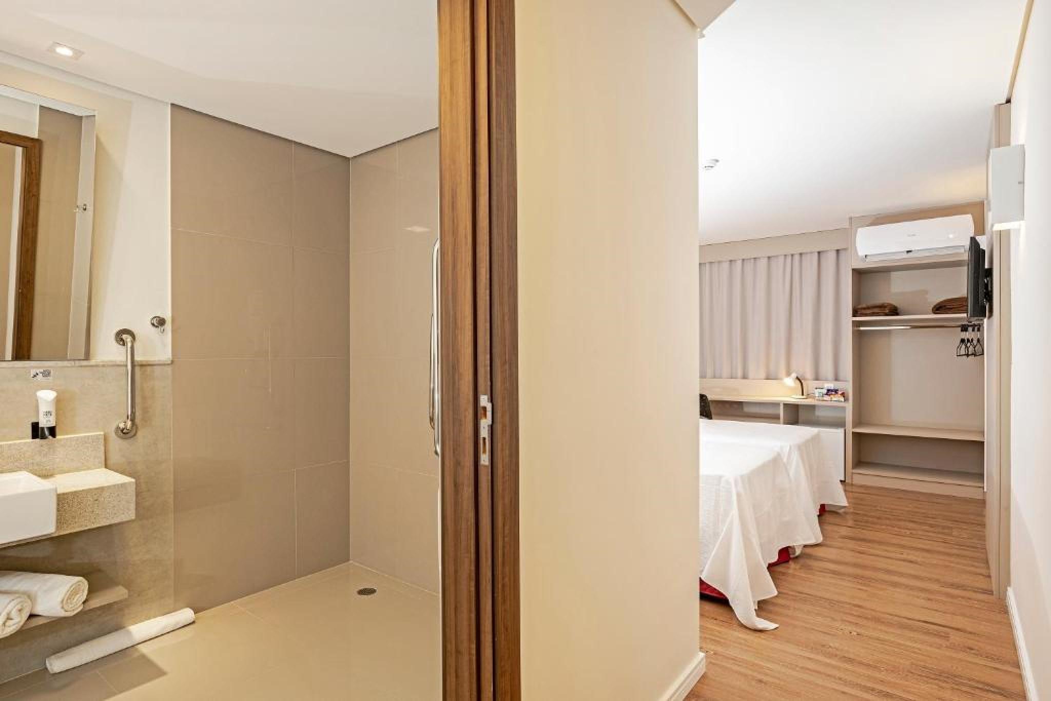 Slim Guarapuava Hotel ภายนอก รูปภาพ