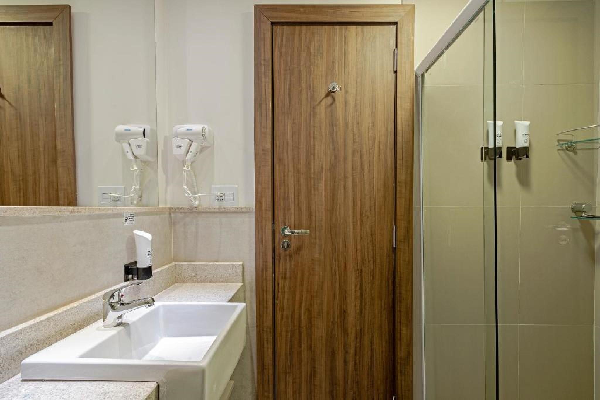Slim Guarapuava Hotel ภายนอก รูปภาพ