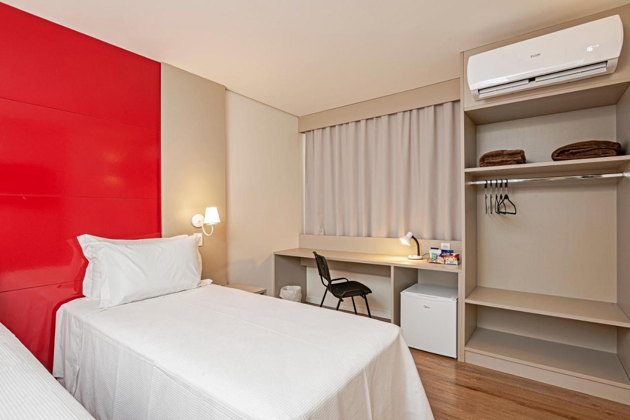 Slim Guarapuava Hotel ภายนอก รูปภาพ