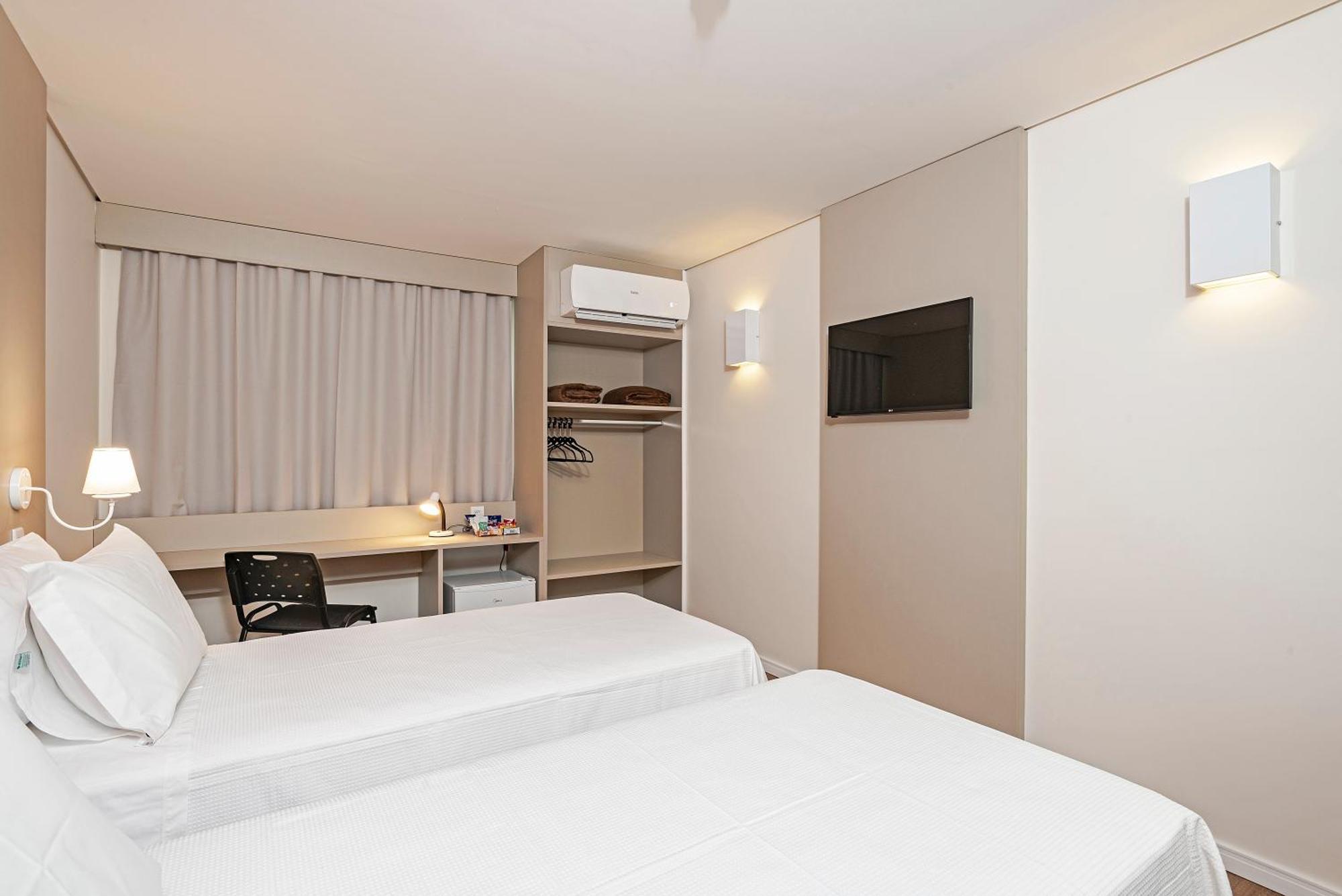 Slim Guarapuava Hotel ภายนอก รูปภาพ